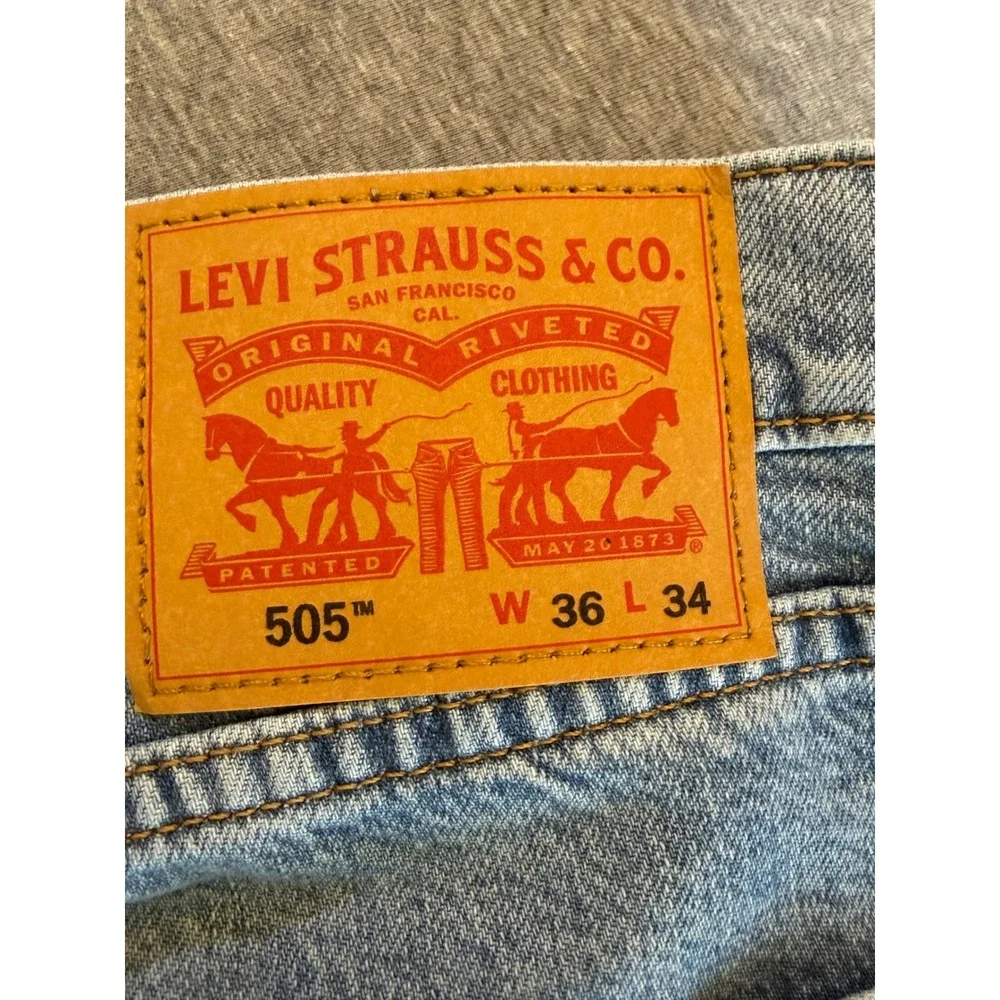 Levis 505 Regular Fit Straight Leg Light Wash Denim Jeans Mens 36x34